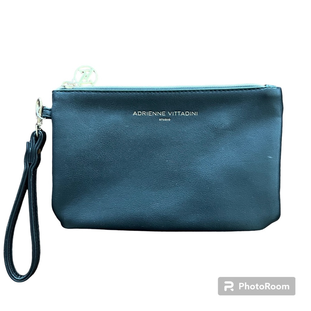 black leather wristlet clutch with card slots
